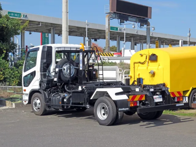 三菱 ファイター 2KG-FK72F(2WD)の写真3