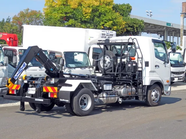 三菱 ファイター 2KG-FK72F(2WD)の写真4