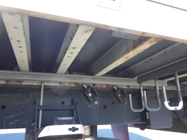シャーシとネタの状態です。(縦は鉄・横ネタはアルミ・一部鉄製です)|UDトラックス クオン 2PG-CG5CAの写真7