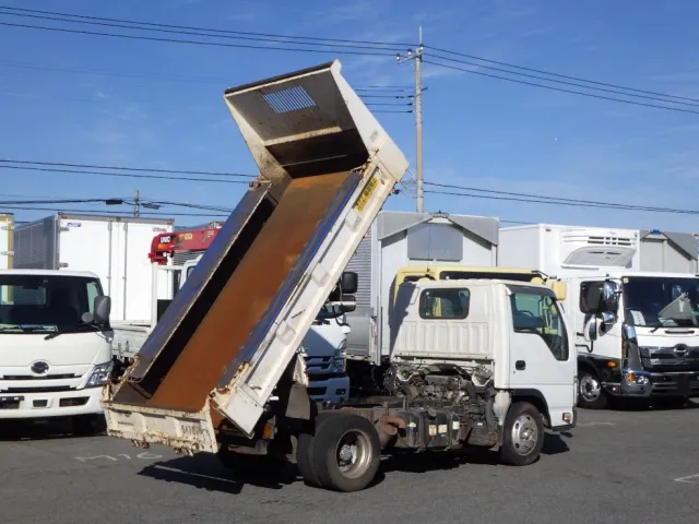 いすゞ エルフ TKG-NJR85AN(2WD)の写真4