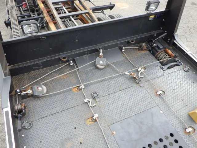 荷台前方ウインチの状態です。|日野 デュトロ 2RG-XZU722M(2WD)の写真9