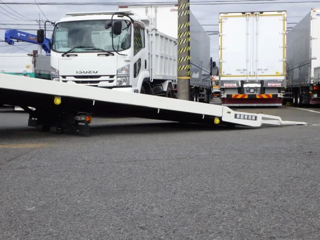 化粧板の着いた状態です。|日野 デュトロ 2RG-XZU722M(2WD)の写真12