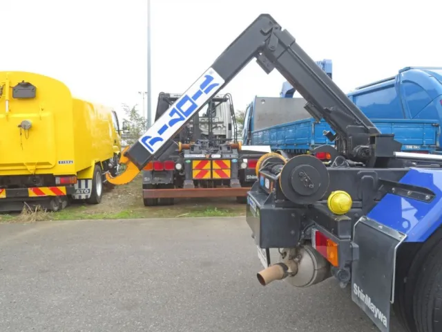 三菱 キャンター 2RG-FBAV0(2WD)の写真8