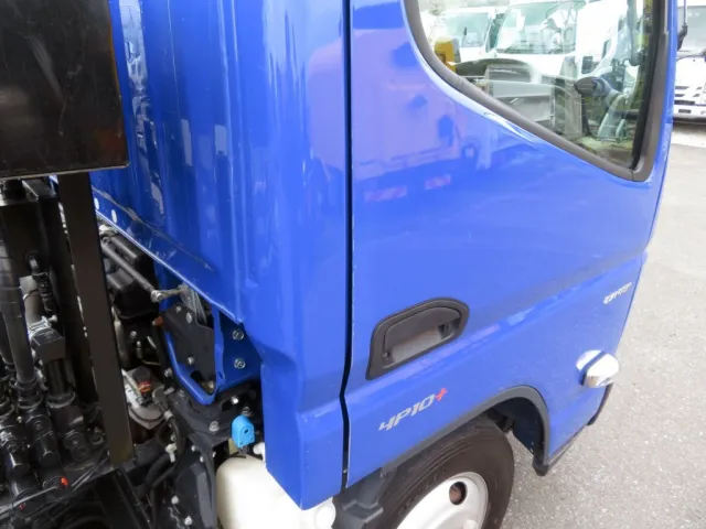 三菱 キャンター 2RG-FBAV0(2WD)の写真20