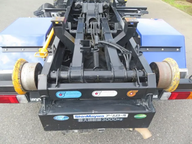 三菱 キャンター 2RG-FBAV0(2WD)の写真33