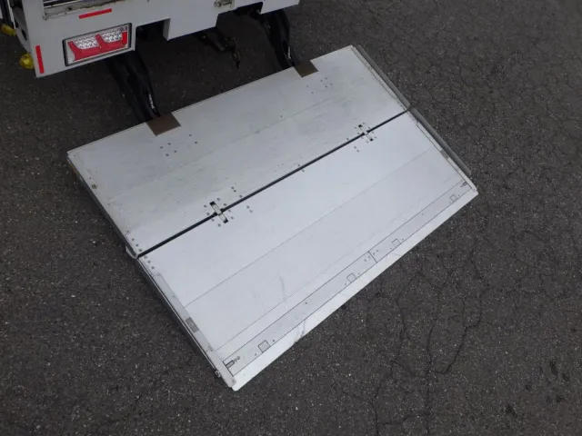 ゲートのステージ状態です。|三菱 ファイター 2KG-FK65F(2WD)の写真11