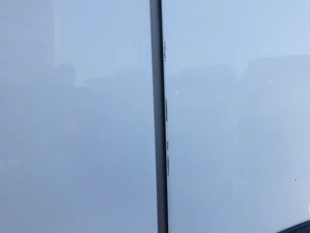 運転席側ドアにキズがあります。|いすゞ フォワード 2PG-FRR90S1(2WD)の写真17