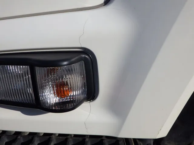 助手席側フェンダーに割れがあります。|いすゞ フォワード 2PG-FRR90S1(2WD)の写真18