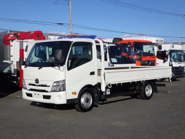 日野 デュトロ 2RG-XZU710M(2WD)の写真1