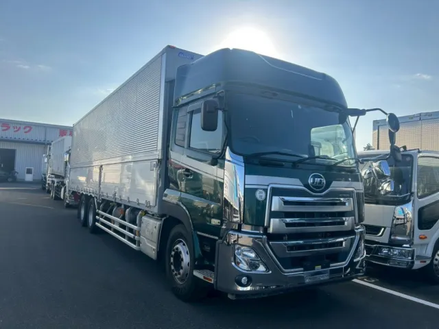 UDトラックス クオン 2PG-CD5CAの写真2