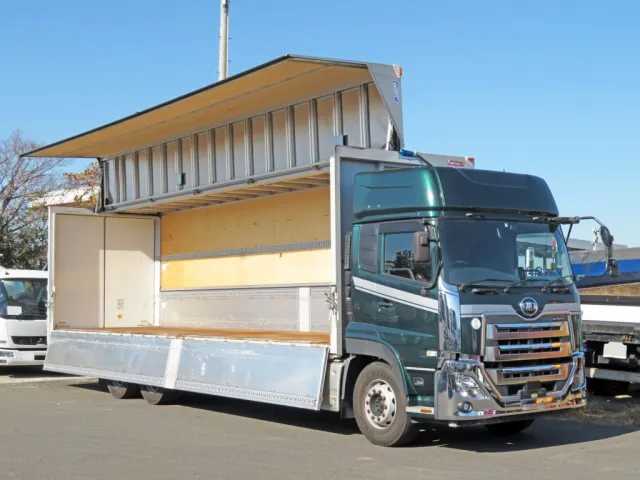 UDトラックス クオン 2PG-CD5CAの写真2