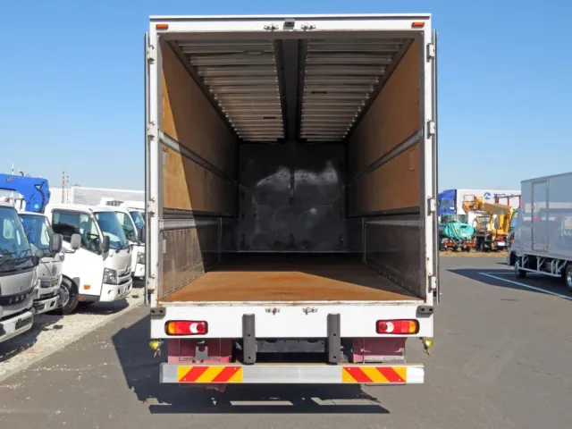 UDトラックス クオン 2PG-CD5CAの写真8