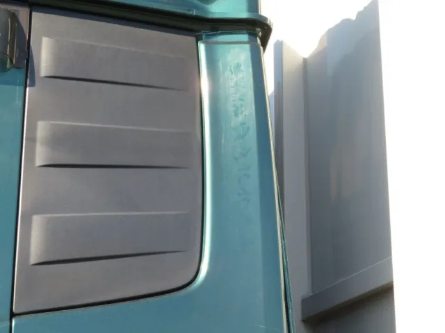 UDトラックス クオン 2PG-CD5CAの写真10