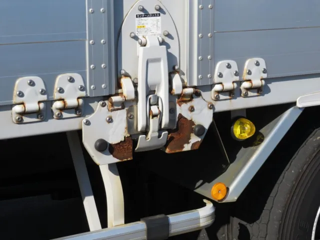 UDトラックス クオン 2PG-CD5CAの写真13