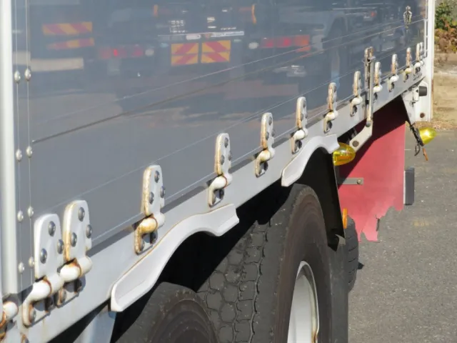 UDトラックス クオン 2PG-CD5CAの写真14