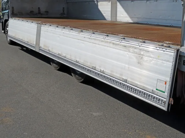 UDトラックス クオン 2PG-CD5CAの写真15