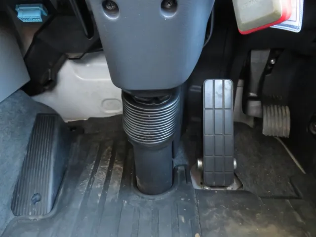 UDトラックス クオン 2PG-CD5CAの写真21