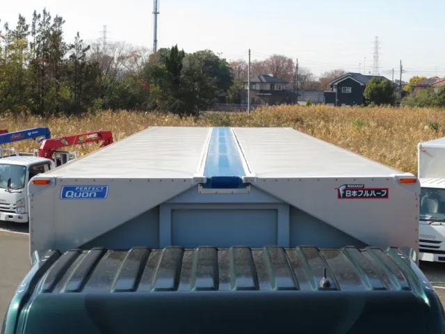 UDトラックス クオン 2PG-CD5CAの写真24