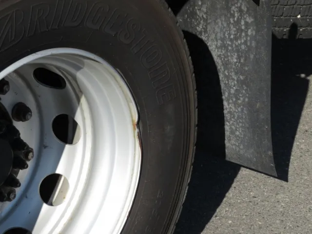 UDトラックス クオン 2PG-CD5CAの写真30