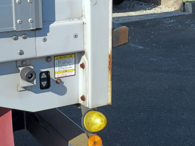 UDトラックス クオン 2PG-CD5CAの写真31