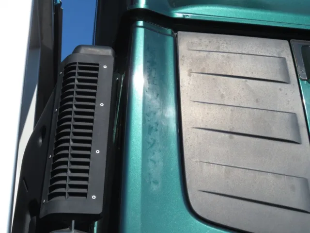 UDトラックス クオン 2PG-CD5CAの写真33