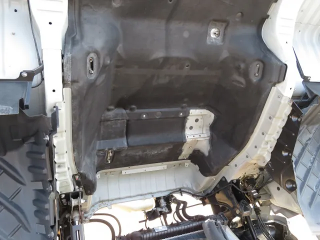 UDトラックス クオン 2PG-CD5CAの写真34