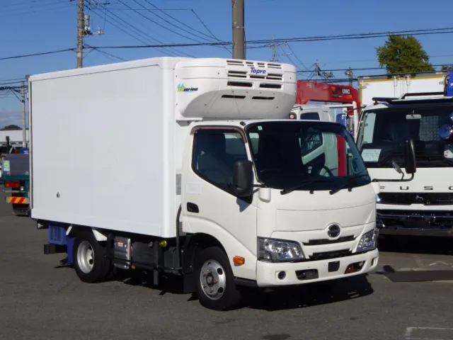 日野 デュトロ 2RG-XZC605M(2WD)の写真2