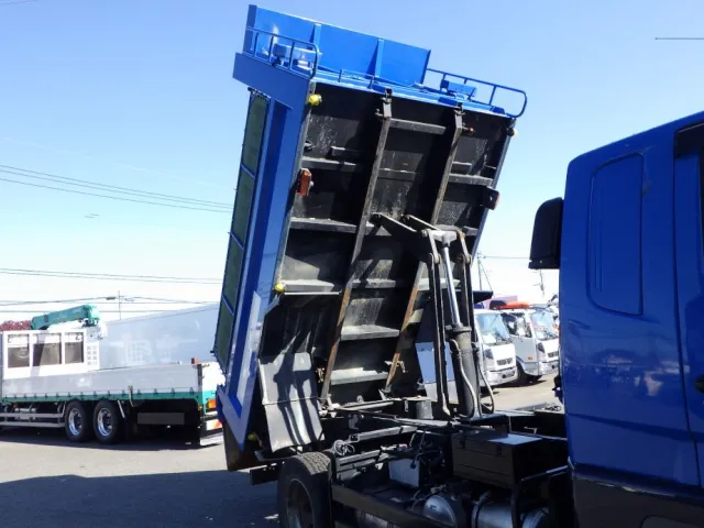 ボディー裏側の状態です。|三菱 ファイター 2KG-FK62FZの写真9