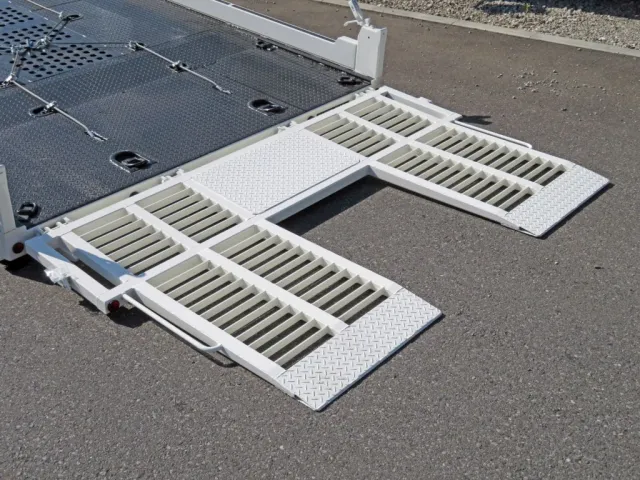 歩みの状態です。（手動式です）|日野 デュトロ 2KG-XZU722M(2WD)の写真12