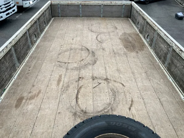 いすゞ フォワード 2RG-FTR90U2の写真8