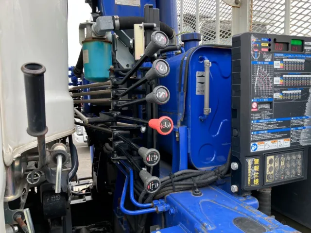 いすゞ フォワード 2RG-FTR90U2の写真11