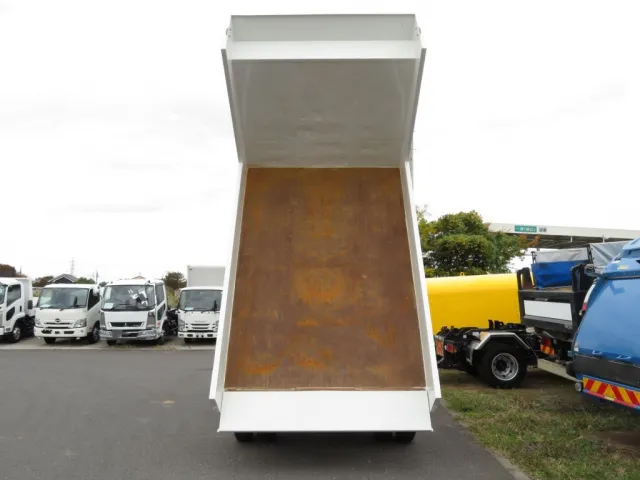 いすゞ フォワード 2RG-FRR90S2(2WD)の写真7