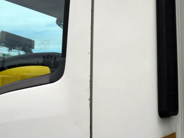 いすゞ フォワード 2RG-FRR90S2(2WD)の写真18