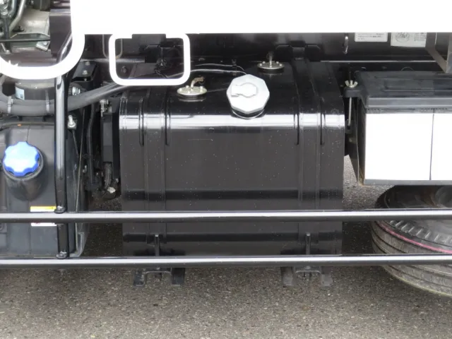 いすゞ フォワード 2RG-FRR90S2(2WD)の写真23