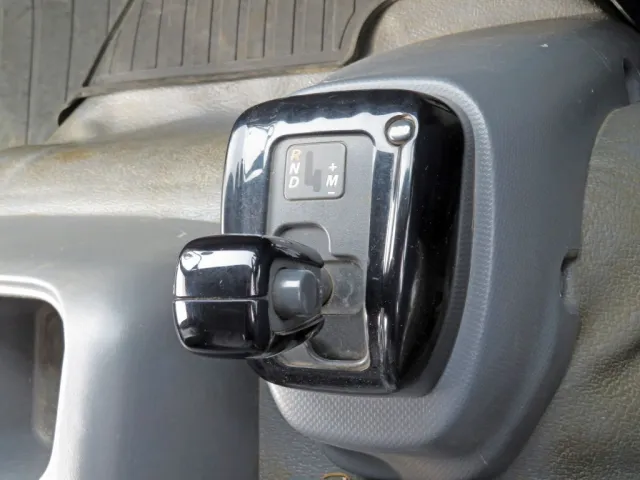 いすゞ フォワード 2RG-FRR90S2(2WD)の写真24