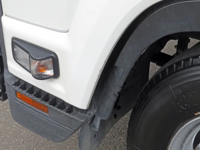 いすゞ フォワード 2RG-FRR90S2(2WD)の写真30