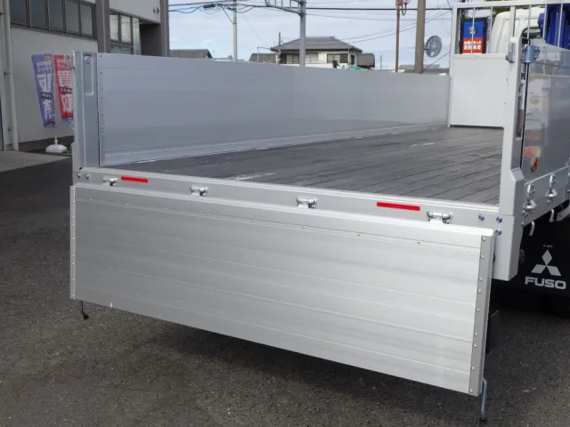 三菱 ファイター 2KG-FK62F(2WD)の写真31