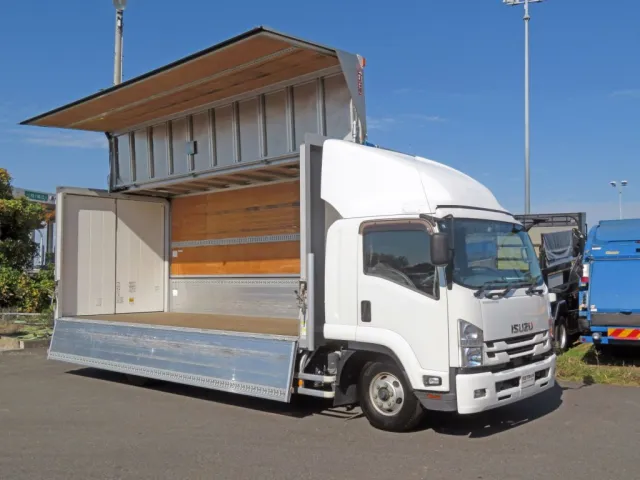 いすゞ フォワード 2RG-FRR90T2(2WD)の写真2