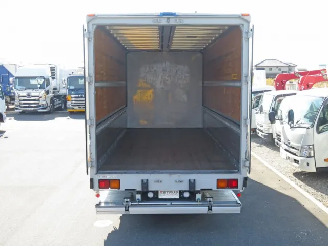 いすゞ フォワード 2RG-FRR90T2(2WD)の写真8