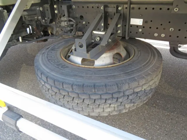 いすゞ フォワード 2RG-FRR90T2(2WD)の写真18