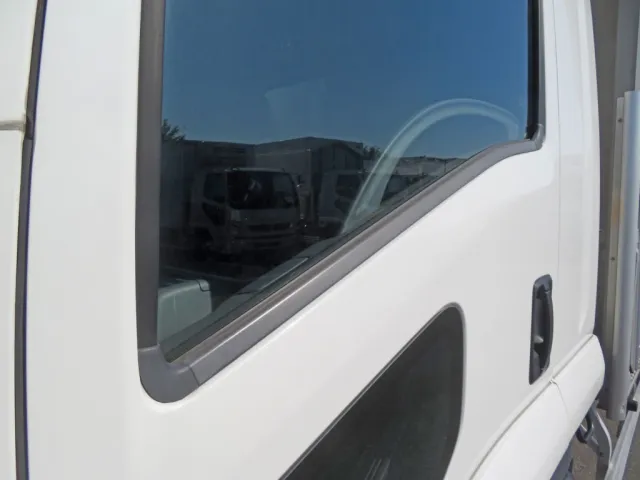 いすゞ フォワード 2RG-FRR90T2(2WD)の写真36