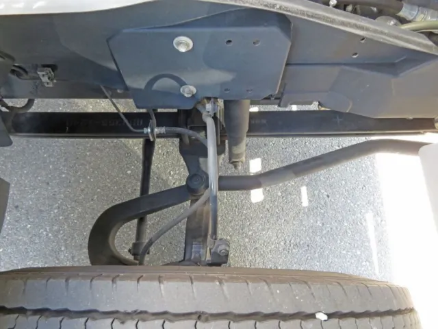 いすゞ フォワード 2RG-FRR90T2(2WD)の写真39