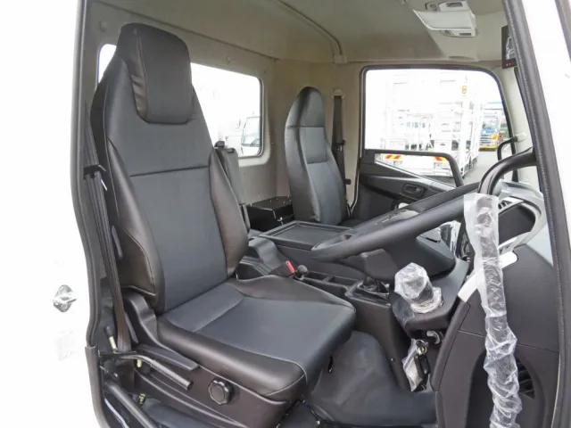 三菱 ファイター 2KG-FK72F(2WD)の写真6