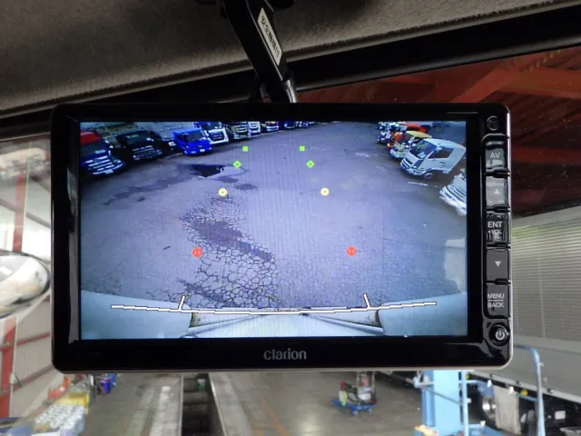 液晶バックモニター付きです。|三菱 スーパーグレート 2PG-FS74HZの写真14