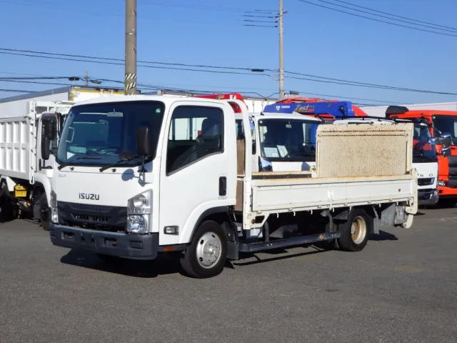 いすゞ エルフ TPG-NPR85AR(2WD)の写真1