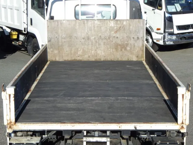 床板の状態です。|いすゞ エルフ TPG-NPR85AR(2WD)の写真10
