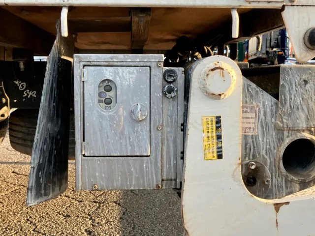 いすゞ エルフ TPG-NPR85AR(2WD)の写真12