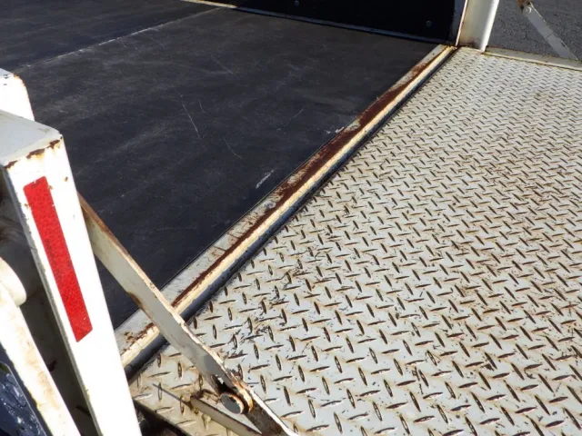 いすゞ エルフ TPG-NPR85AR(2WD)の写真12