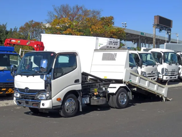 日野 デュトロ TKG-XZU620T(2WD)の写真1