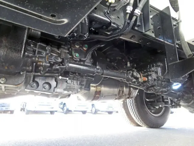 下廻りに少し置きサビがあります。|日野 デュトロ 2KG-XZU600E(2WD)の写真41